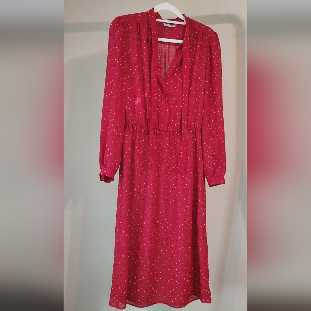 Elegant Long Sleeve Red Dress with Dots